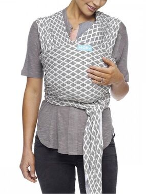 Moby Wrap Evolution- Gray Diamond-
like new